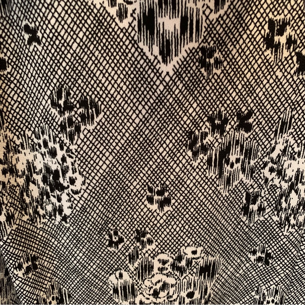 Cato Plus Size Ruffle Bib Flutter Sleeve Blouse T… - image 8